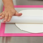 WHITE ROLLING PIN ¯25 WIDTH 228 MM IN HEADER CARD