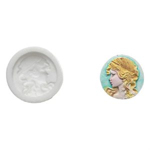 SLK325 WOMAN CAMEO