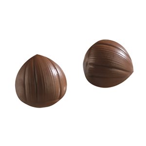 Hazelnuts milk choc Striées 3x2.9 cm