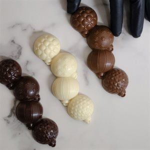 POLYCARBONATE CHOCOLATE MOULD BAR CHRISTMAS BAUBLES CW12187