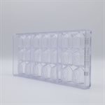 POLYCARBONATE MOLD LION ON SHIELD 27.5X13.5X2.4CM